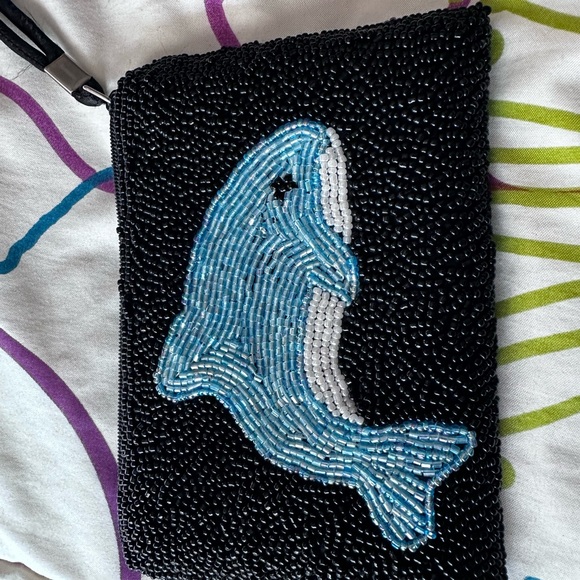 NWOT: Beautiful Beaded Dolphin Wristlet - Never Used ๐ฉต๐ค๐ค๐ฌ๐ค๐ค๐ฉต - Picture 5 of 7